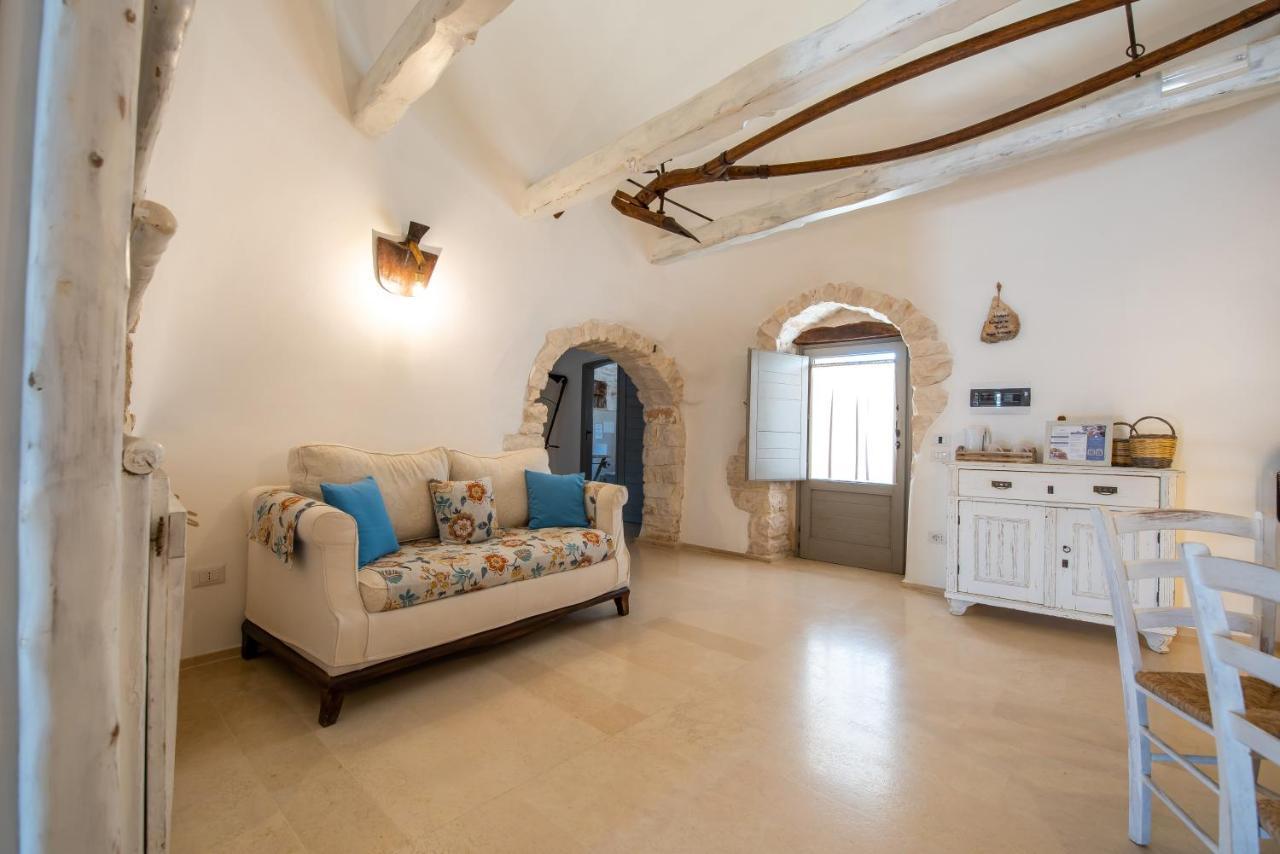 Trulli Holiday Deluxe & Wellness Альберобелло Екстер'єр фото